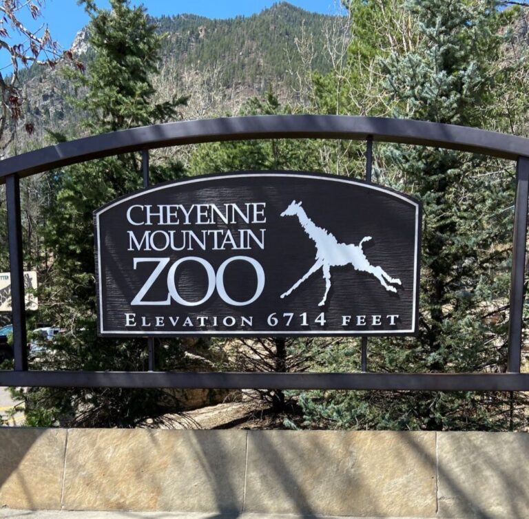 Cheyenne Mountain Zoo Sign