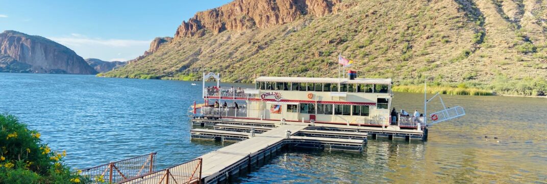 Dolly Steamboat Dinner Cruise Review – Canyon Lake Tonto National Forest