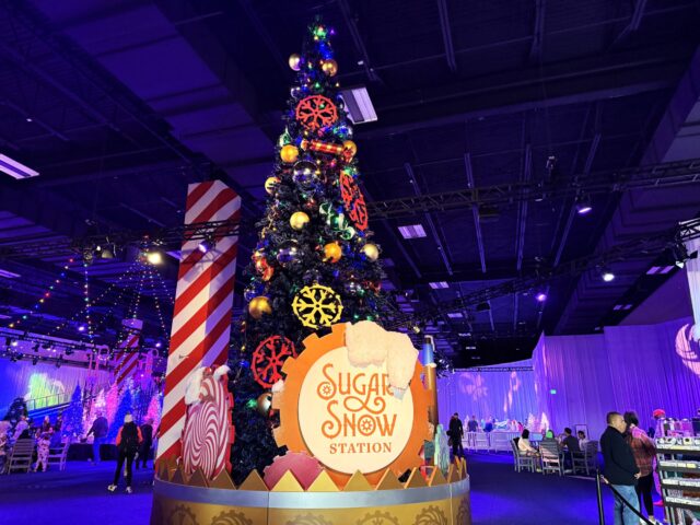 Christmas at Gaylord Rockies Tree