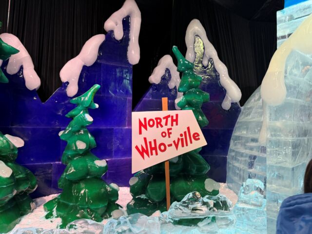 ICE How the Grinch Stole Christmas Gaylord Rockies